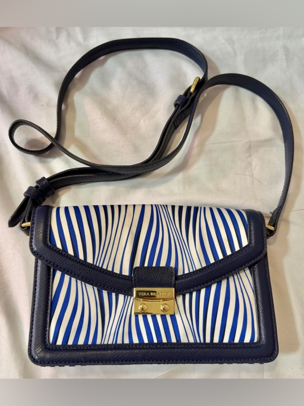 Vera Bradley Change It Up Women Handbag Blue White Leather Trim Stripe Crossbody